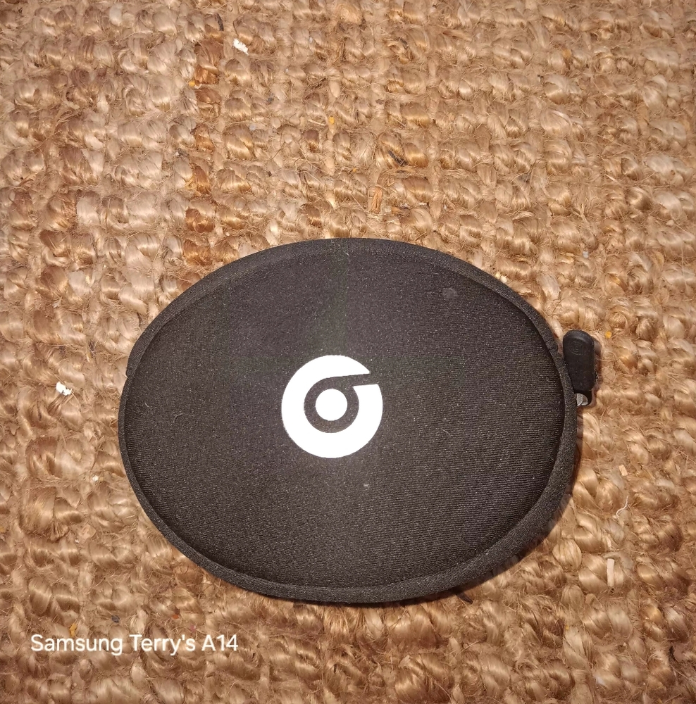 Beats by Dre Black Headset Case
